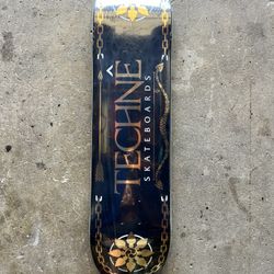 Techne Skateboard 