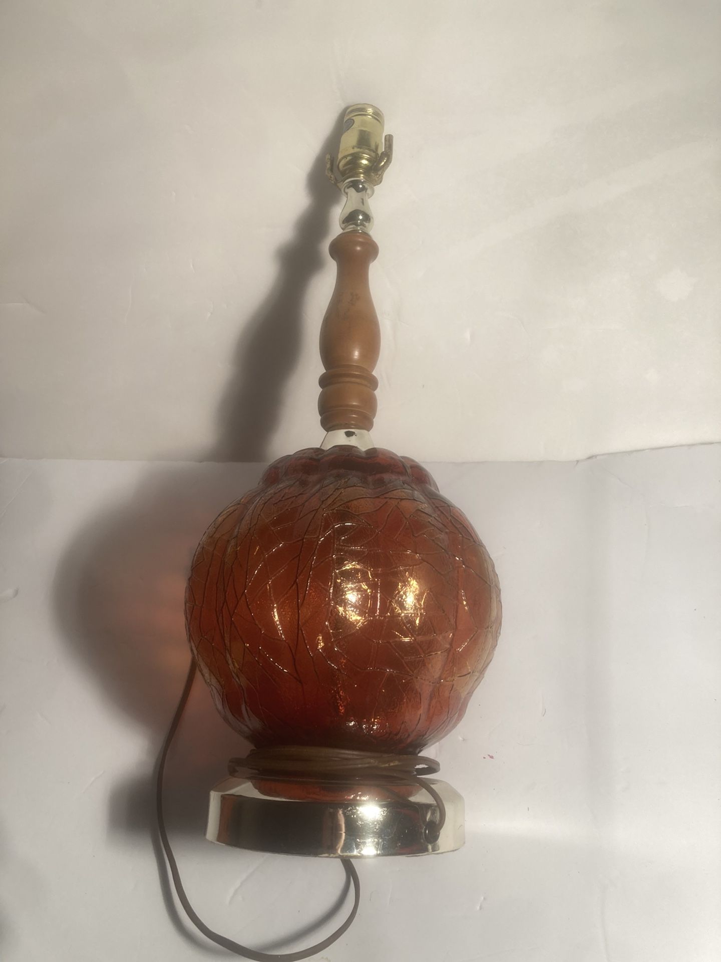 underwriters laboratories portable lamp Vintage Amber Glass Cracked globe