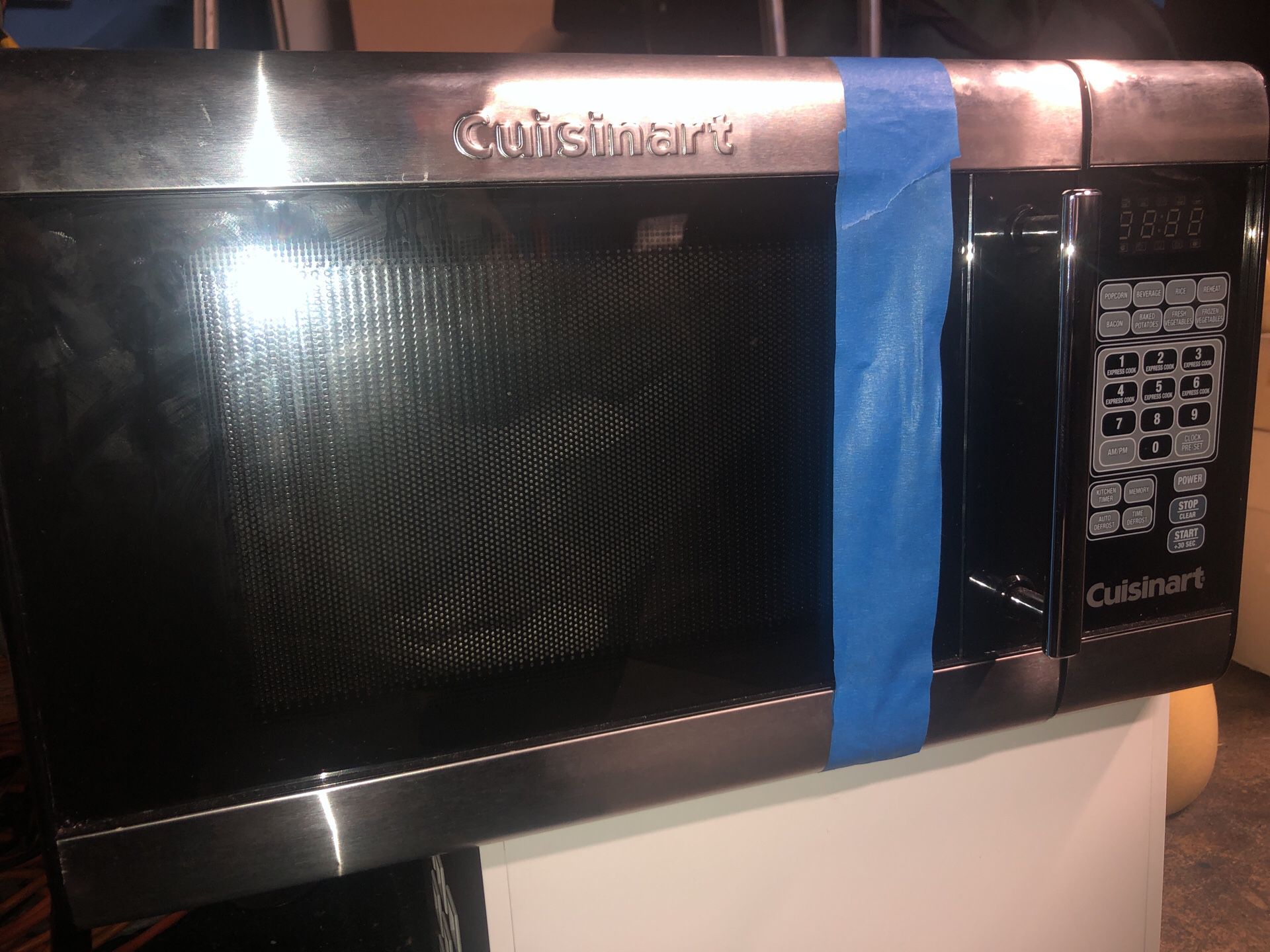 Cuisinart CMW-100 Microwave very clean, barely used
