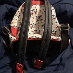 Mickey And Minnie Loungefly Mini Bag pack 