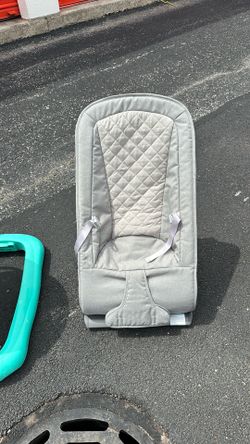 Baby bouncer