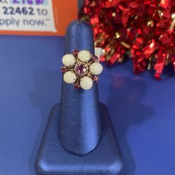 10 K Stone Ladies Ring 