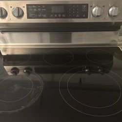 Samsung Freestanding (Stove) Oven Broken 