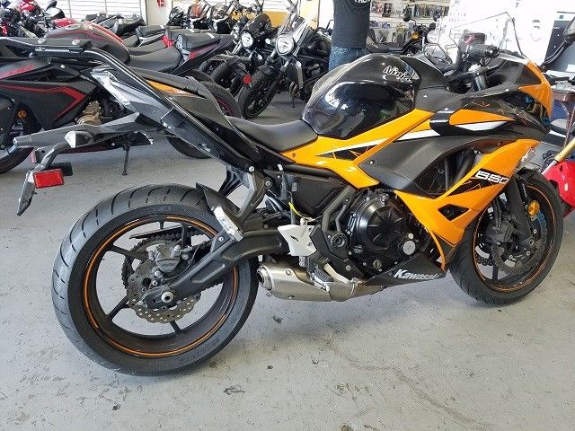 2019 KAWASAKI EX650 ABS
Clean Title Motorcycle 9,154 Miles