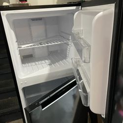 Magic chef Refrigerator 