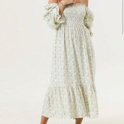 Off-Shoulder Floral Maxi Dress in Light Green