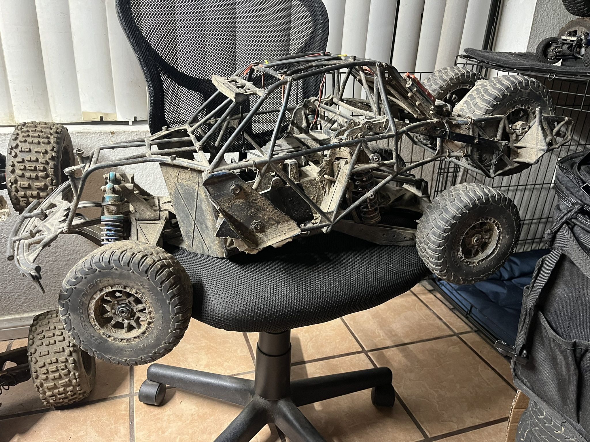 Losi Super Baja Rey 2.0 1/5 Scale Baja Truck Roller