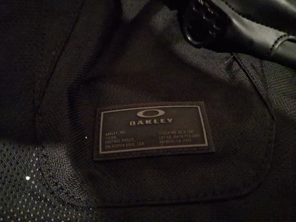 Oakley Tactical Backpack, Heavy Duty 2 Weeks Old