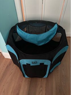 Pet gear playpen