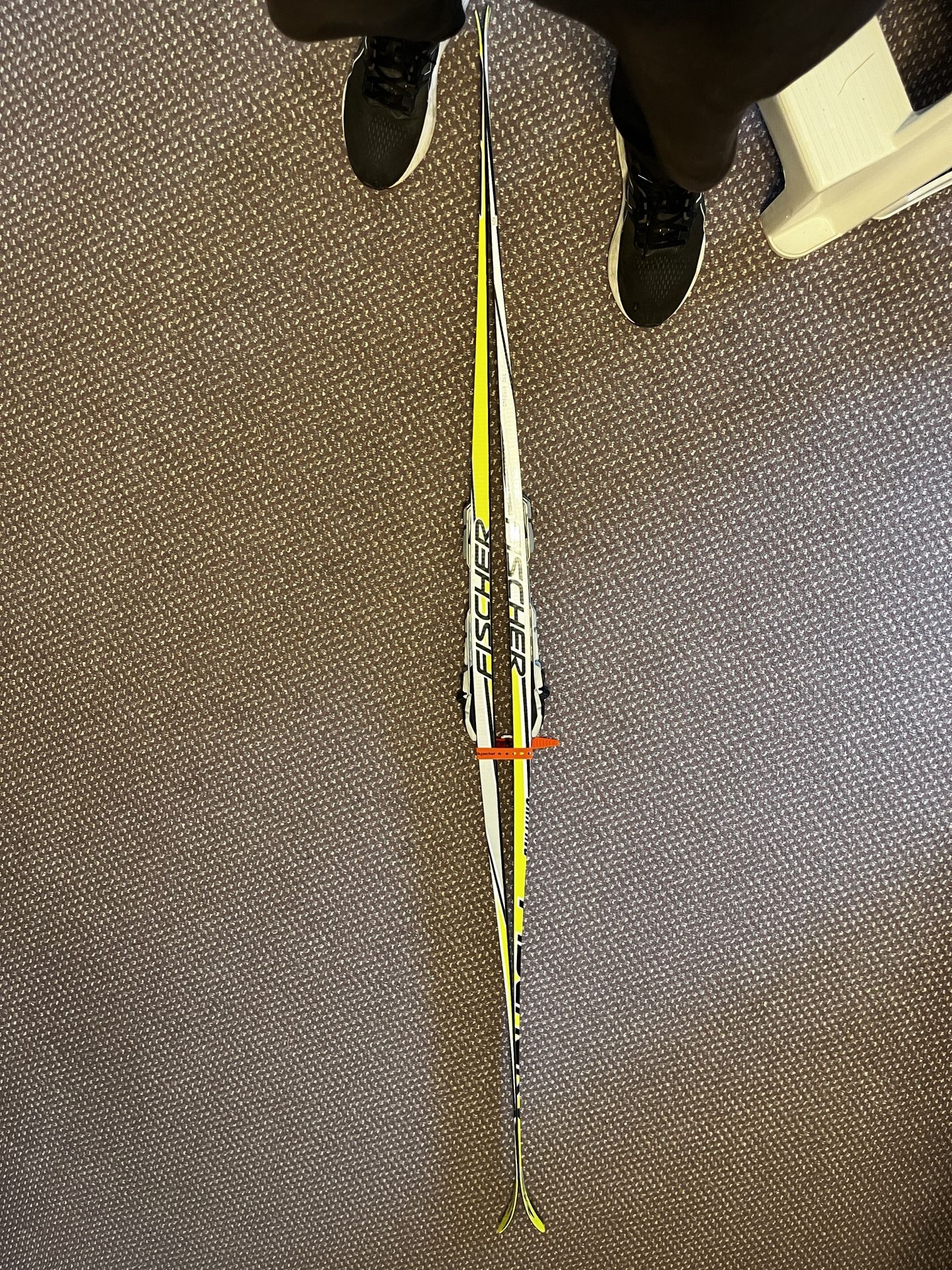 Women’s Fischer Skate Ski Bundle Size 172 | Size 6 Rossignol Saphir Boots And Poles