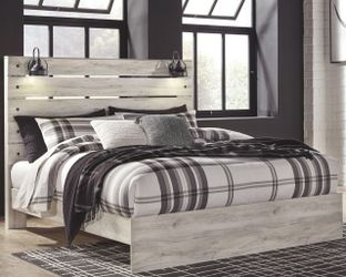 Gorgeous three piece bed!