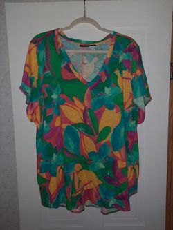 Tahari Women’sShirt/top  Tropical Linen Basic Everyday Resort Vacation Tee Sz 3X