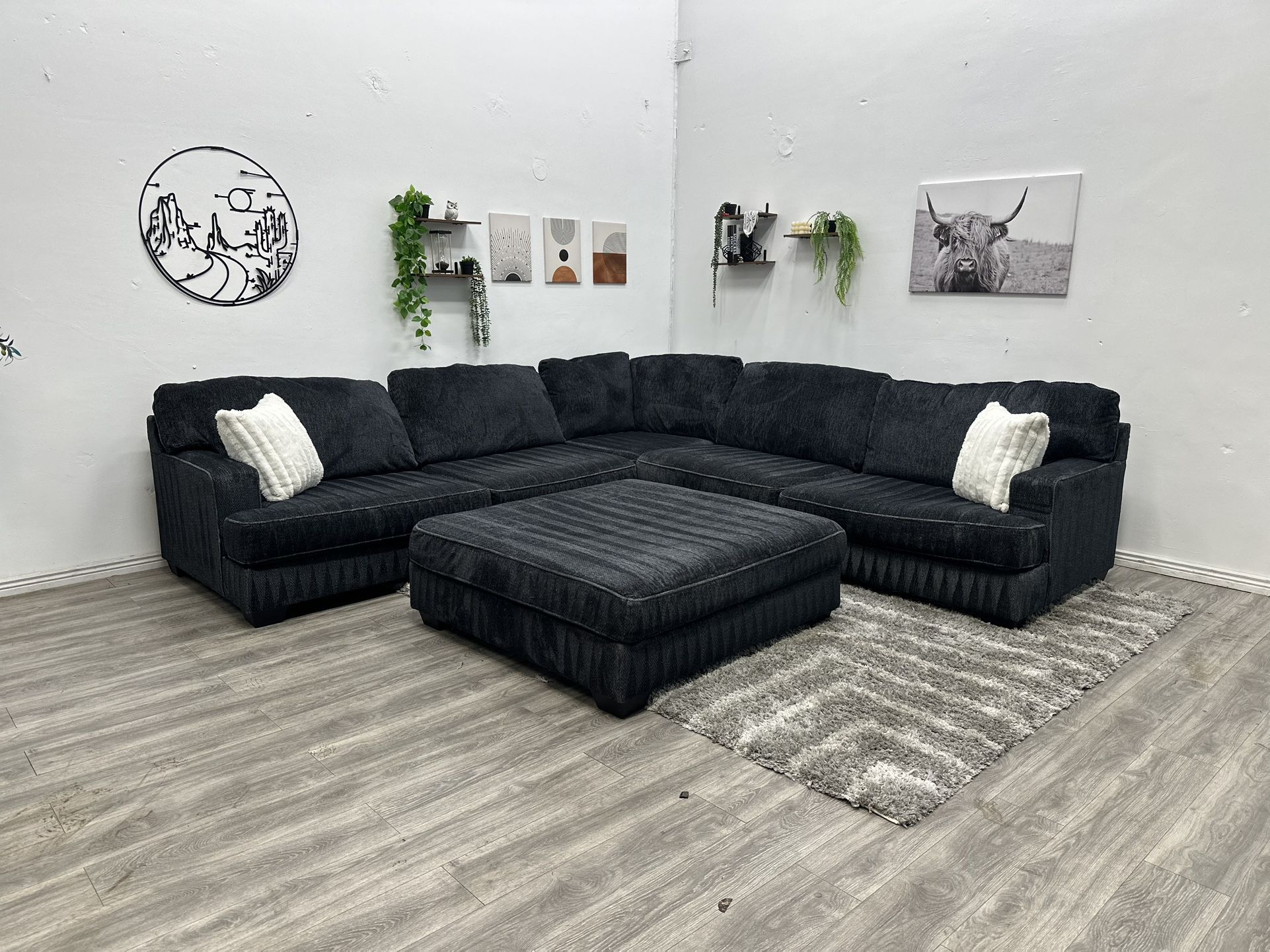 Rawcliff Sectional Couch - Free Delivery 