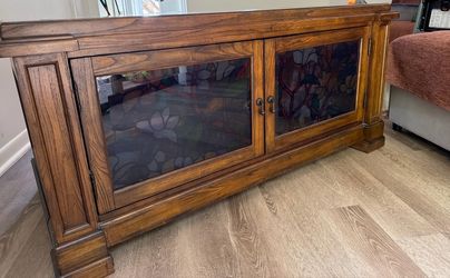 Solid Wood Credenza / TV Stand w/ Decorative Glass Doors & Built-In Power