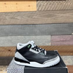 Jordan 3 Green Glow 