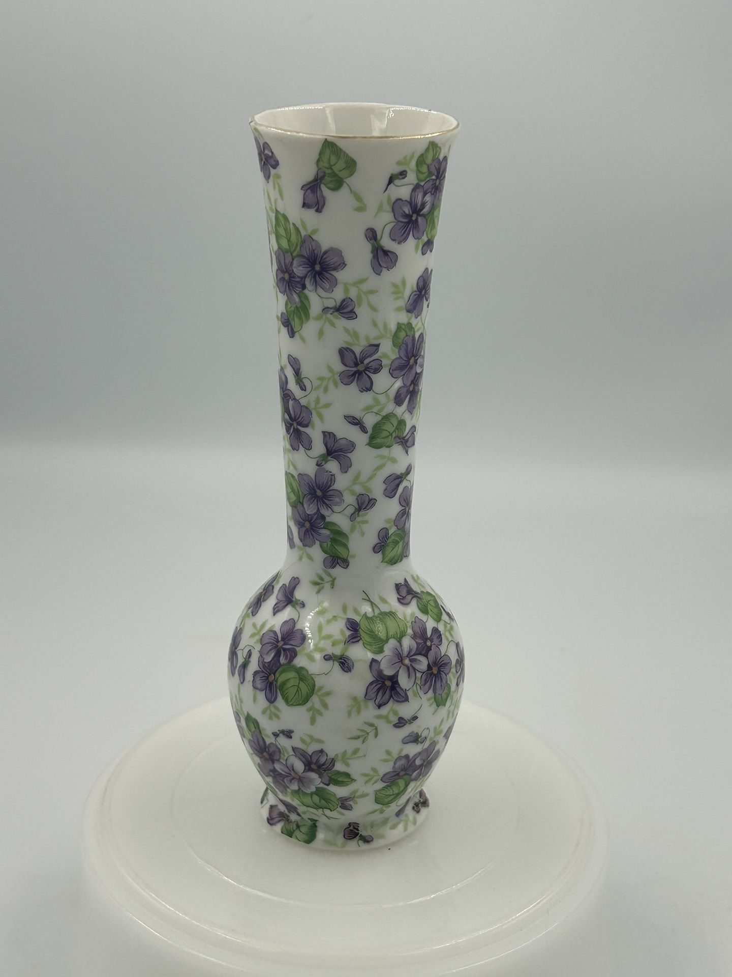 Vintage Luton, Violet Chintz Bud Vase Purple Flowers, And Gold Rim