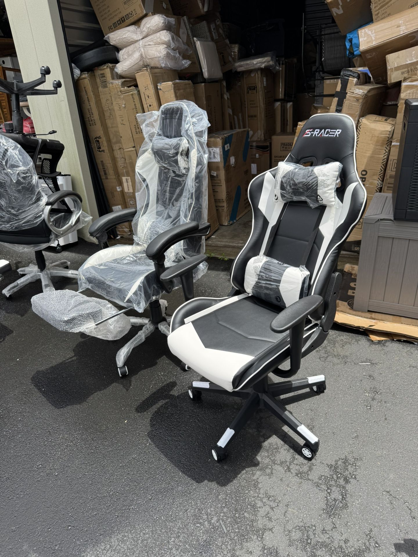 GAMING CHAIR