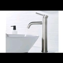 BATHROOM FAUCET