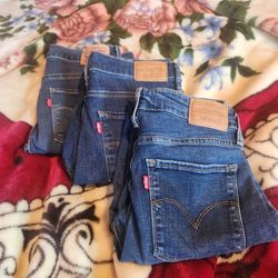 Three Pairs Of Women's Levi's Size 27