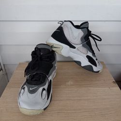 Nike Speed Turf Shoes size 6Y
