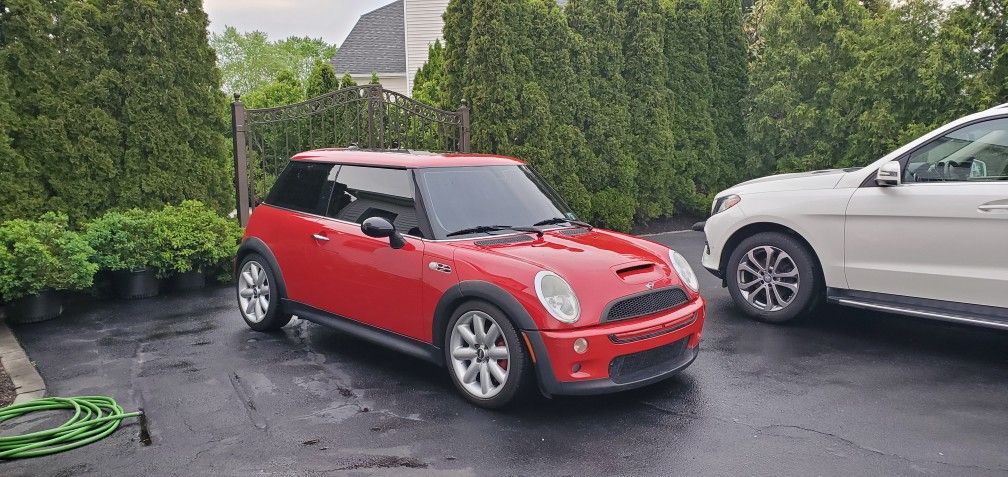 2003 Rare Chilli Red MCS 6SPD SUPERCHARGED
