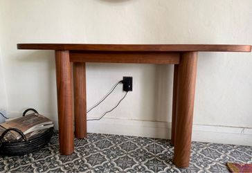 Solid Wood Dining Table with Round Legs (Article)