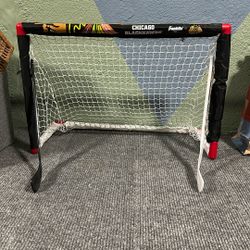  Mini Chicago Blackhawks Hockey Net & Sticks