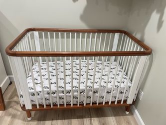 Nestig Cloud 3-in-1 Crib + 2 Mattresses — Excellent Condition