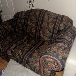 2 Free Couch 