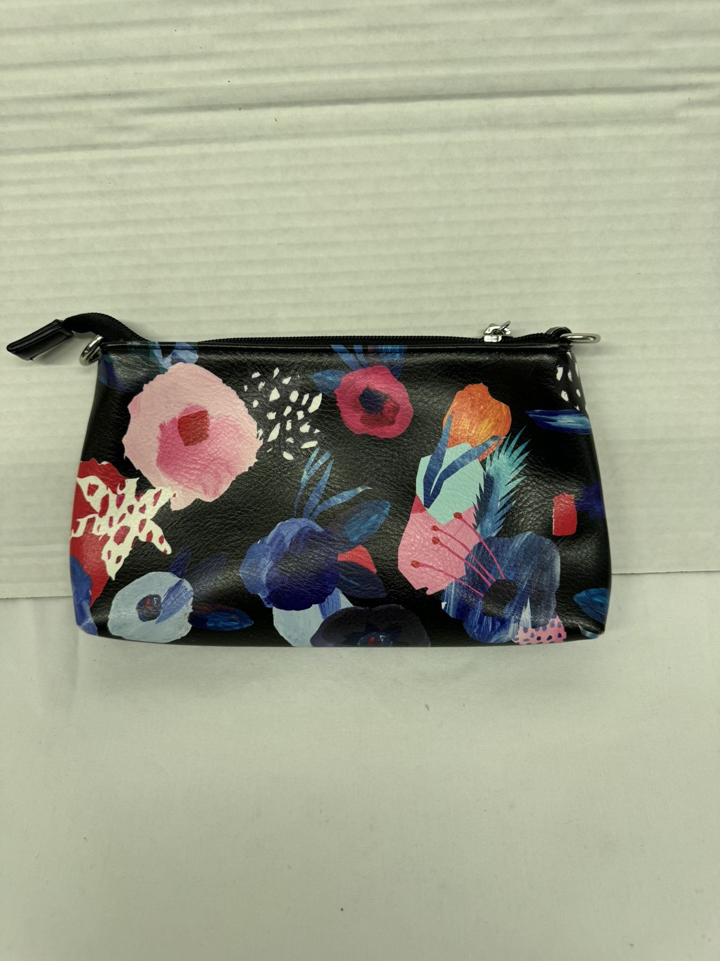 Wristlet Wallet Bag Black Floral With Clip On Handle & Charm New Women’s Handbag