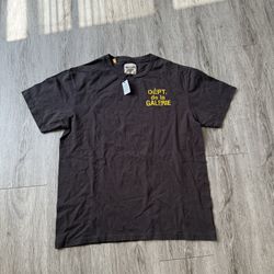 Gallery Dept Tee Size L (Fits Medium/Small)