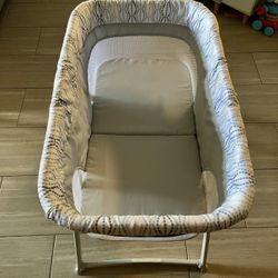Ingenuity Portable Foldaway Rocking Bassinet