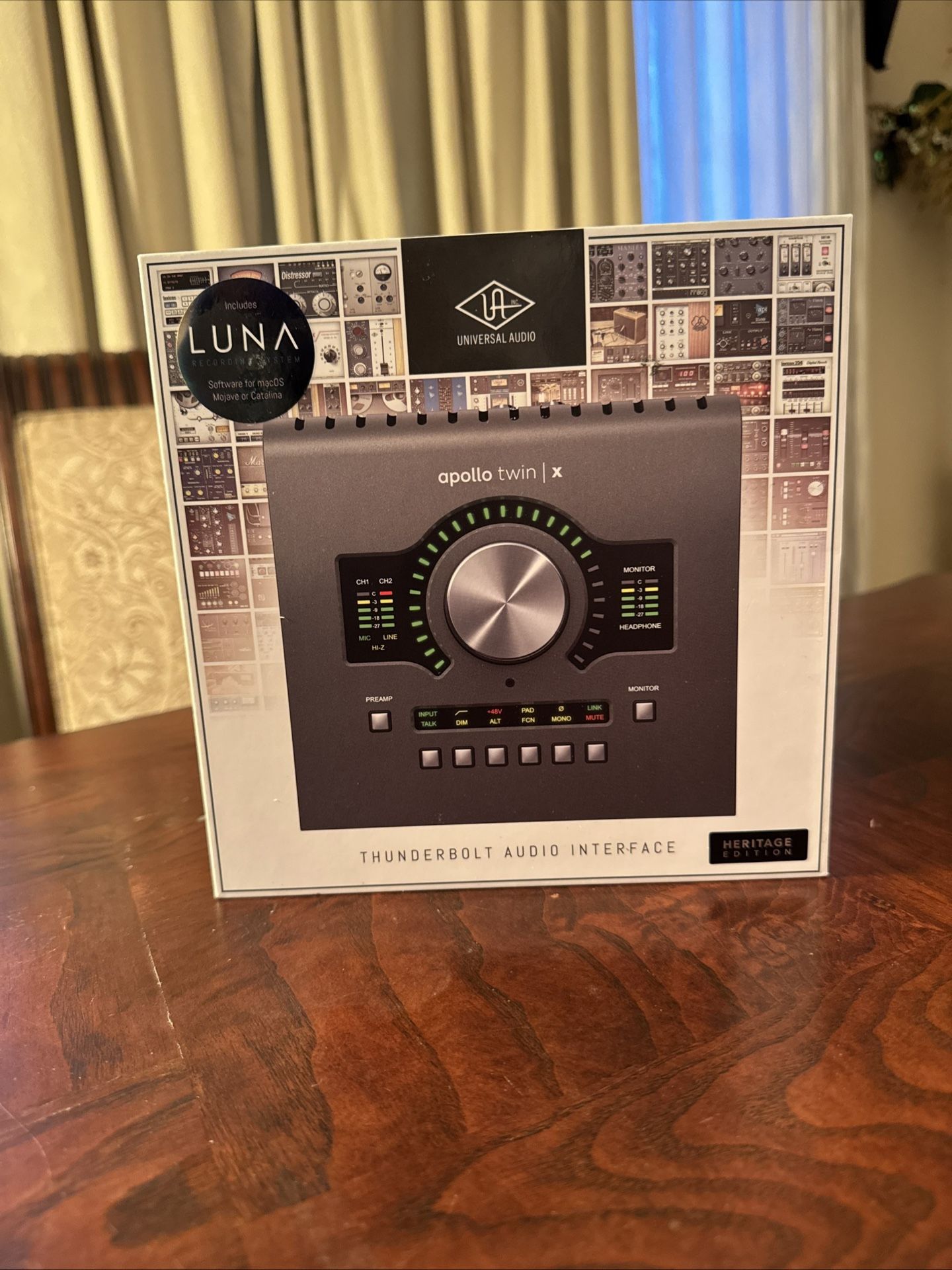 https://offerup.com/redirect/?o=Ti5NaW50 Universal Audio Apollo Twin X Thunderbolt DUO Core Heritage Edition