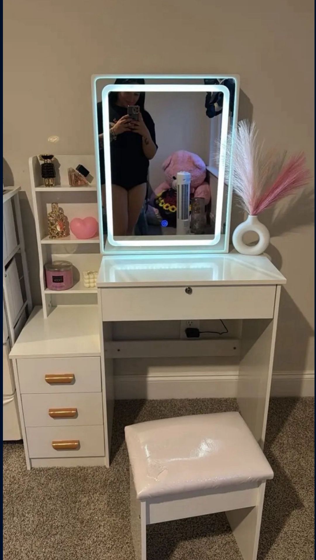 Vanity With led Lights