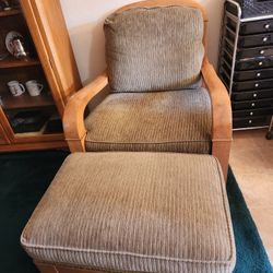 Chair With Ottoman 