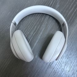 Beats Studio Pro