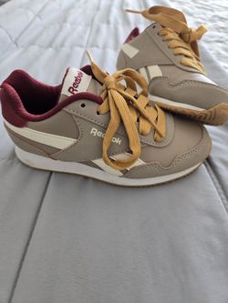 REEBOK SHOES