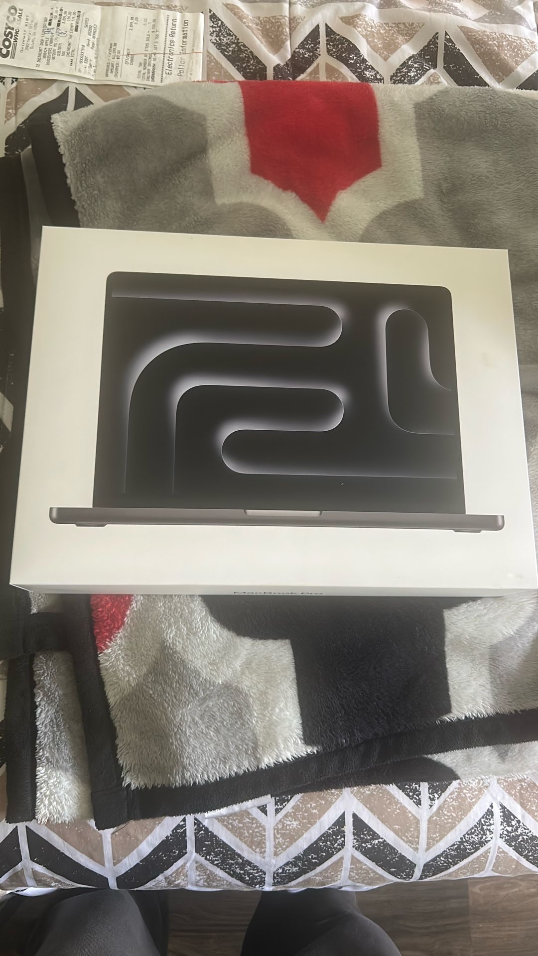 MacBook Pro 14in 24GB