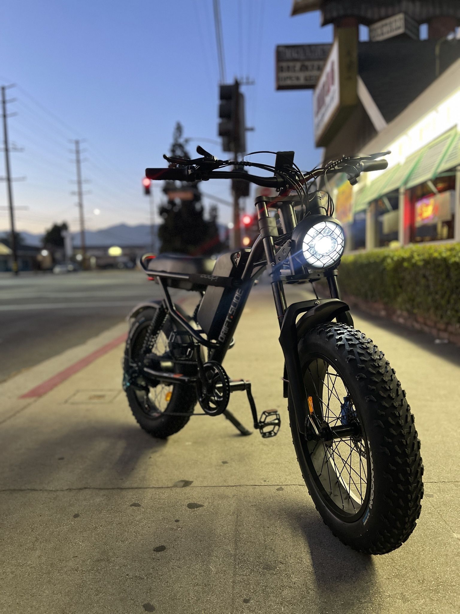 ⚡️🚚💰Brand New $50 No Credit Financing ⚡️Supercommute60 Electric Cruiser E Bike 30 Mph Long Range Y