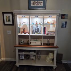 Free curio and bookcase