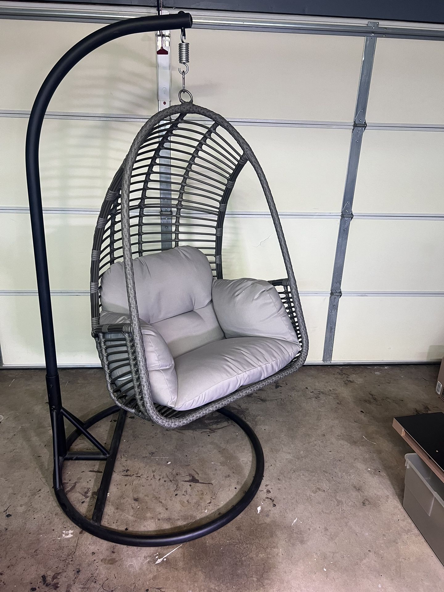 Hanging Basket Chair (Jerome’s)