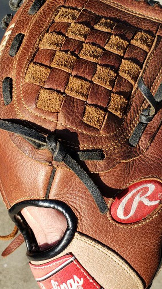 Rawlings Baseball/Softball 12 Inch Glove