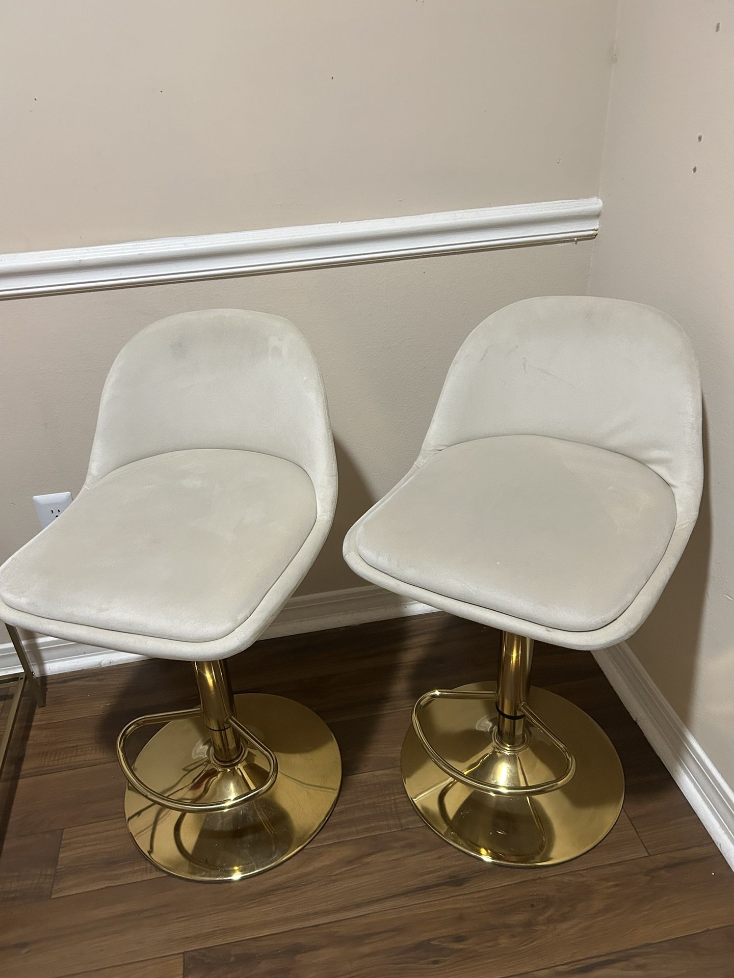 Set Of 2 Ivory Bar Stools