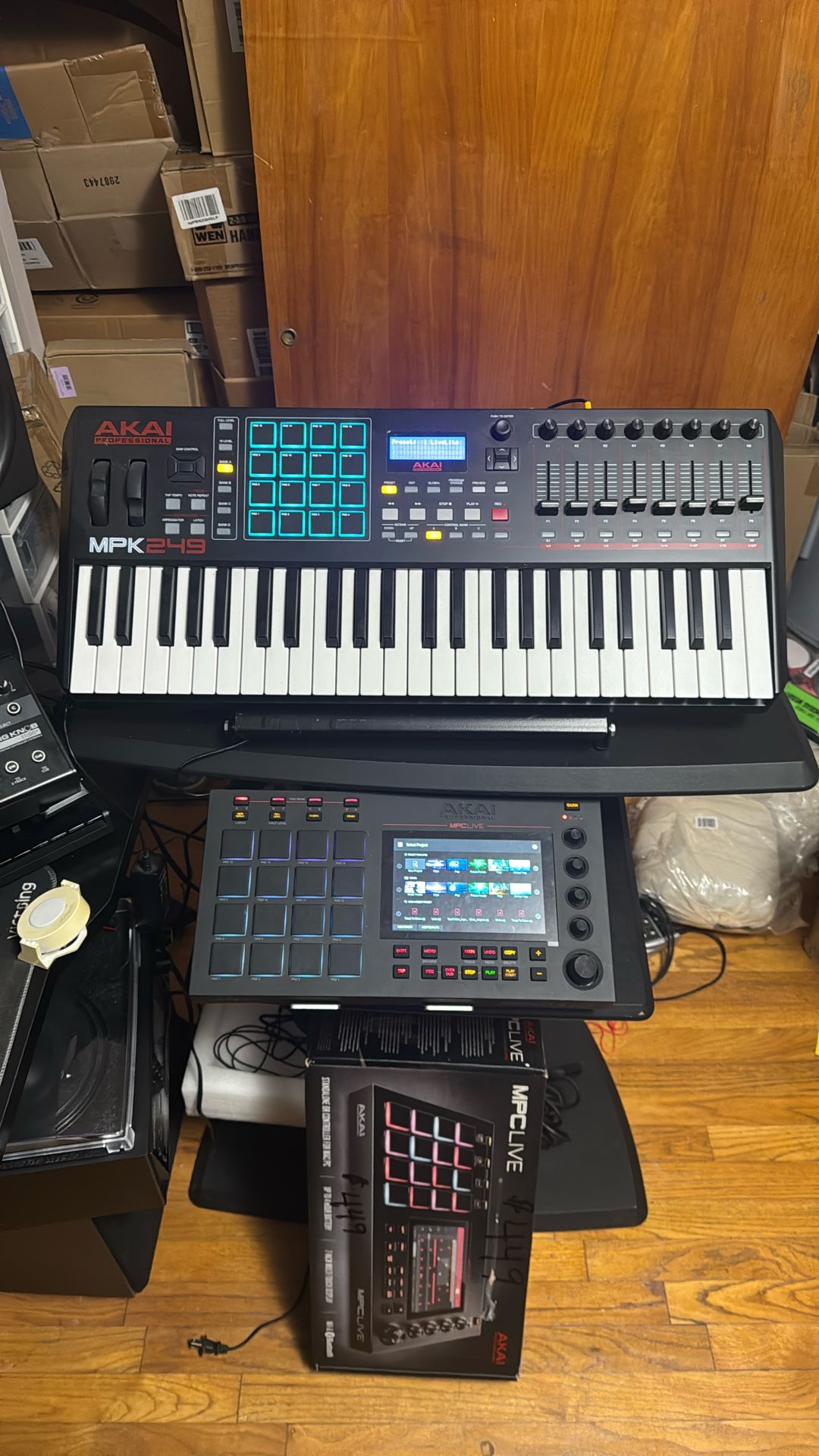 Akai MPC Live & Akai MPK249