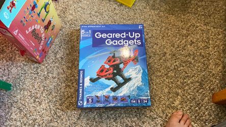 Thames and Kosmos Geared Up Gadgets