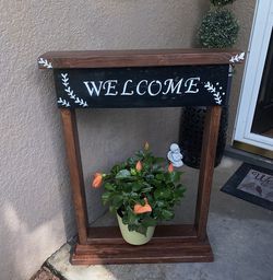 Gorgeous flower stand
