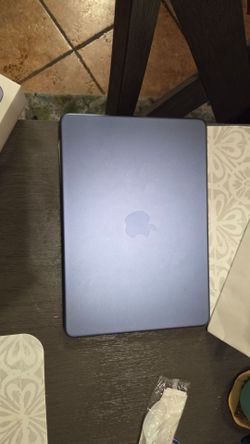 Apple Mac Book Neo 13"