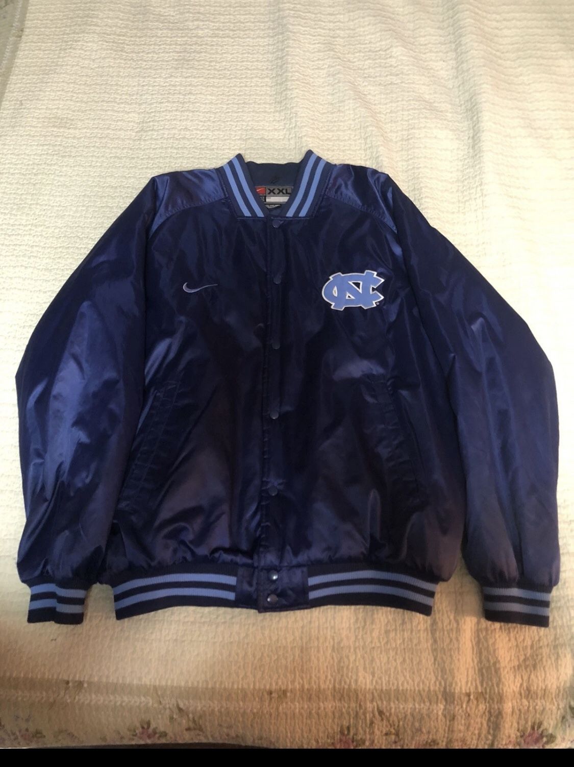 Vintage 90s Nike North Carolina UNC Tar Heels Satin Bomber Jacket Men’s Size XXL