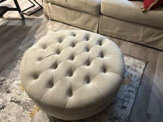 Round Table