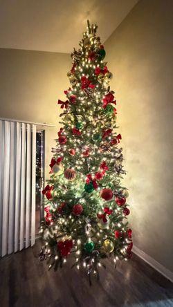 12ft Pre Lit X -Mas Tree & Ornaments $100
